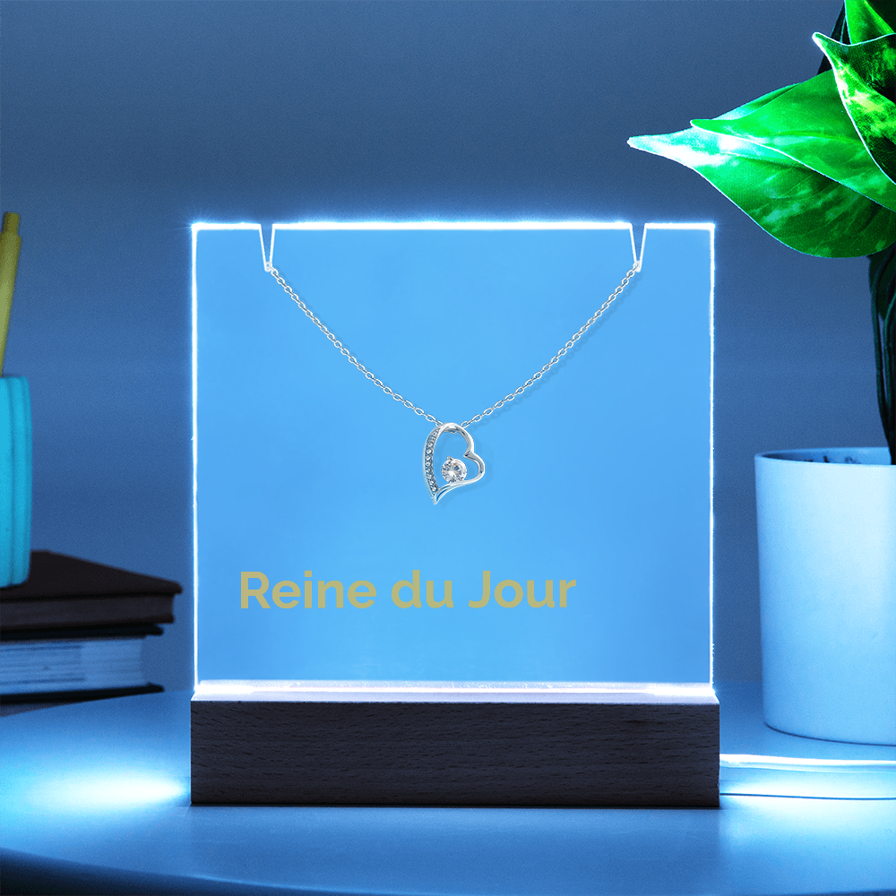 Coffret cadeau LED ouvert avec collier Forever Love, idée cadeau romantique femme