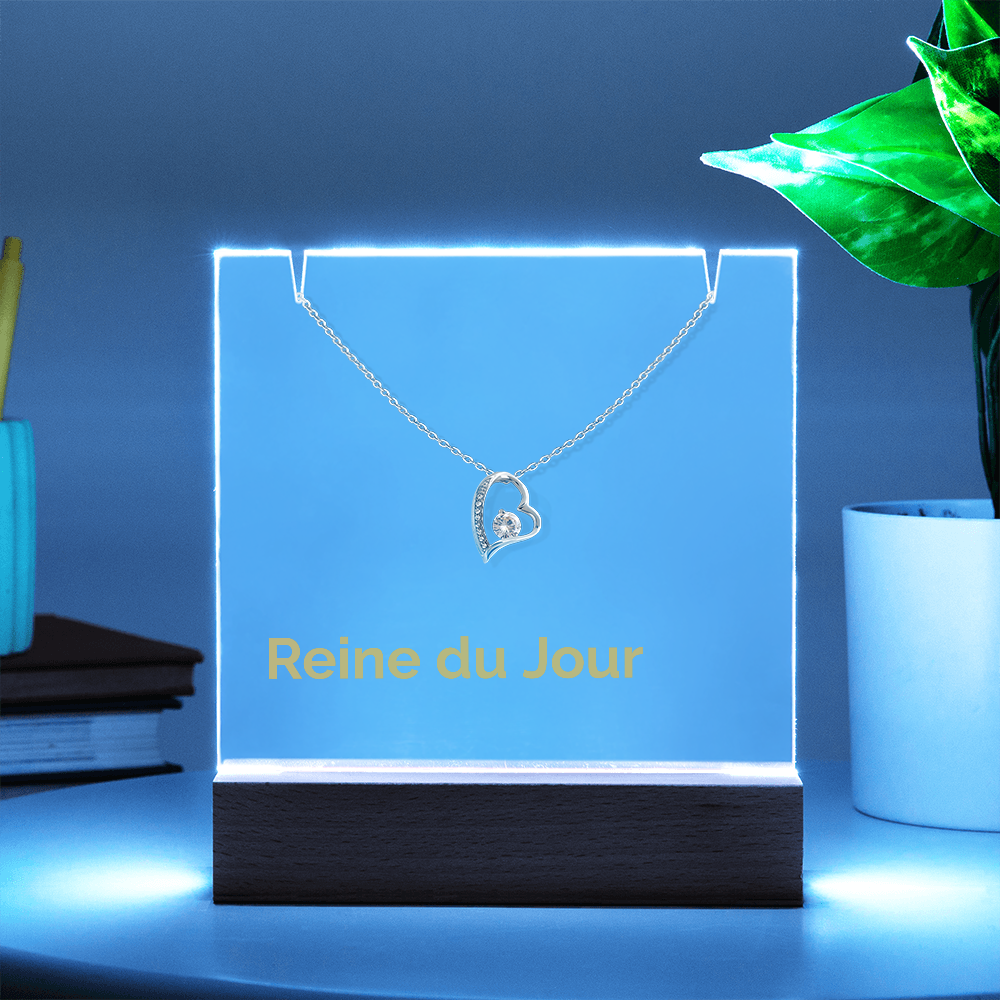 Ensemble cadeau complet : coffret lumineux LED et collier Forever Love argenté